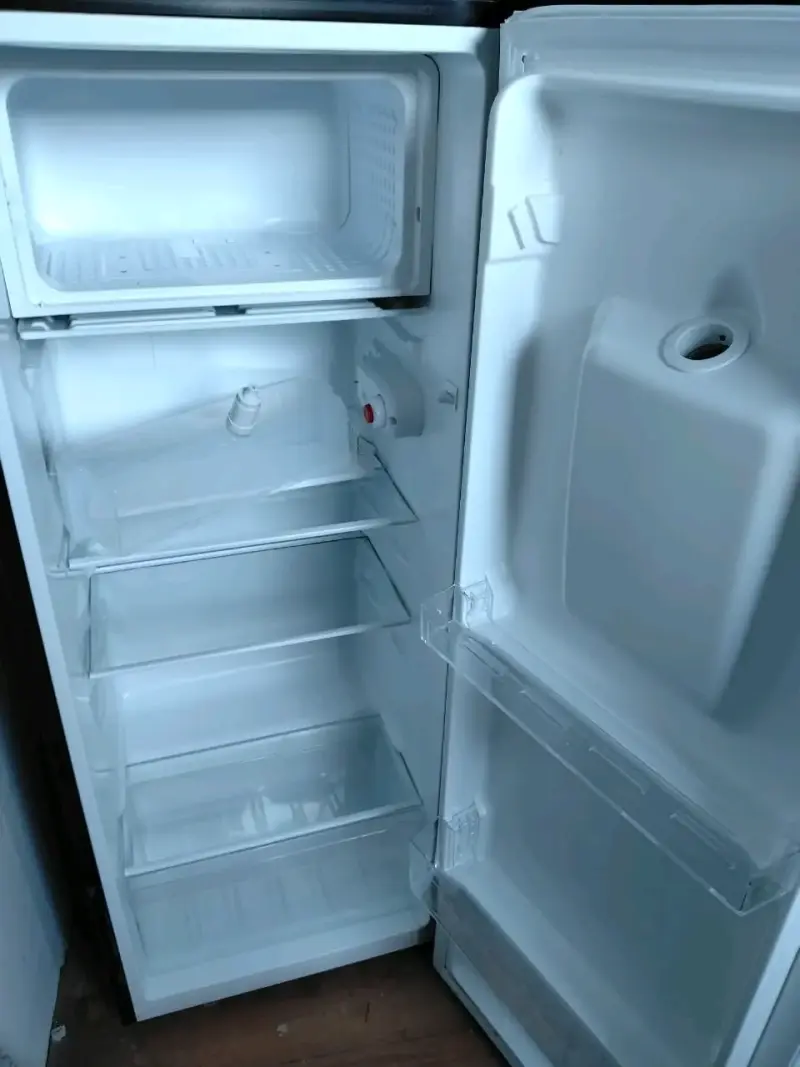 Refrigerador Libero con dispensador de agua - 3
