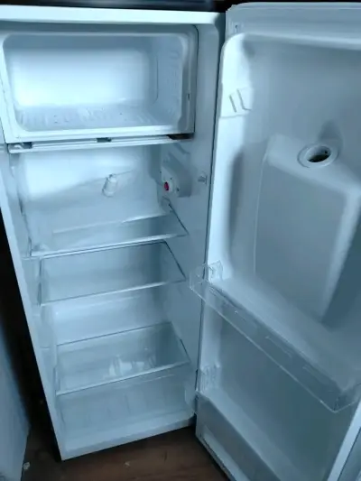 Refrigerador Libero con dispensador de agua - miniatura 3