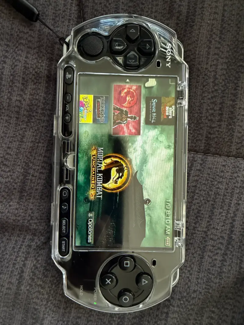 Consola portátil Sony PSP con juegos incluidos
