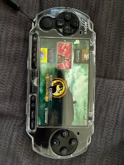 Consola portátil Sony PSP con juegos incluidos - miniatura 1