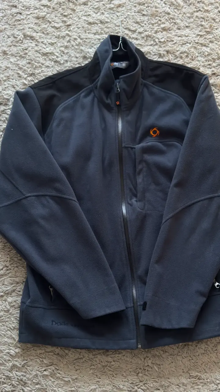 Chaqueta polar gris para hombre marca Doite