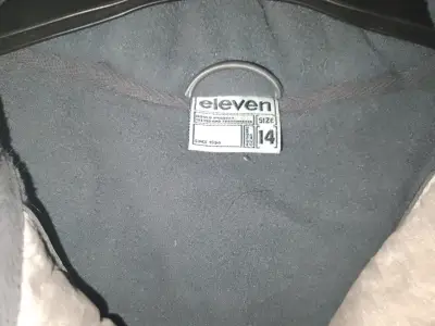 Chaqueta con capucha Eleven gris para hombre - miniatura 2