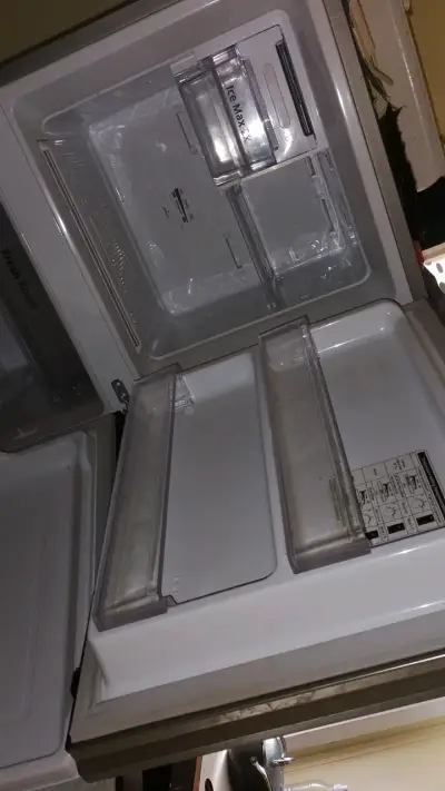 Refrigerador Samsung RT25FARADSP con Congelador Superior - miniatura 4