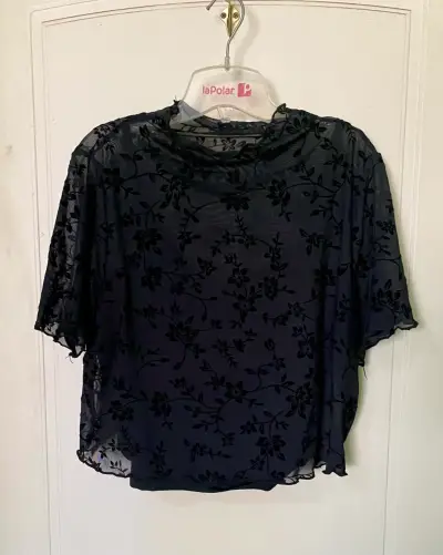 Blusa de encaje negro floral semitransparente - miniatura 1