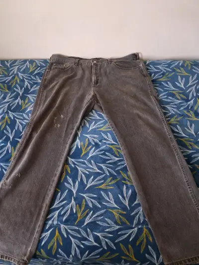 Jeans Wrangler grises desgastados 56 para hombre - miniatura 1