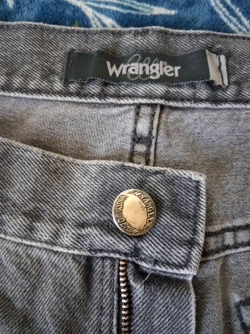 Jeans Wrangler grises desgastados 56 para hombre - 4