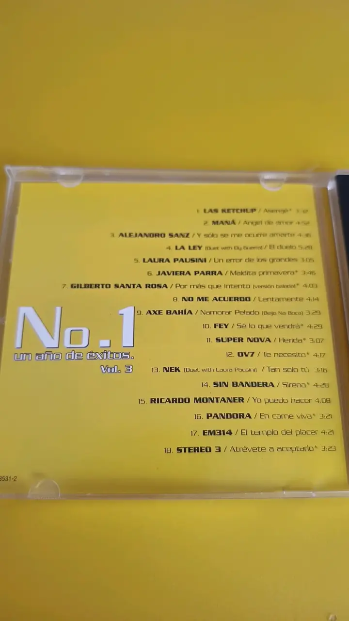 CD No.1 Un Año de Éxitos Vol. 3 - 4