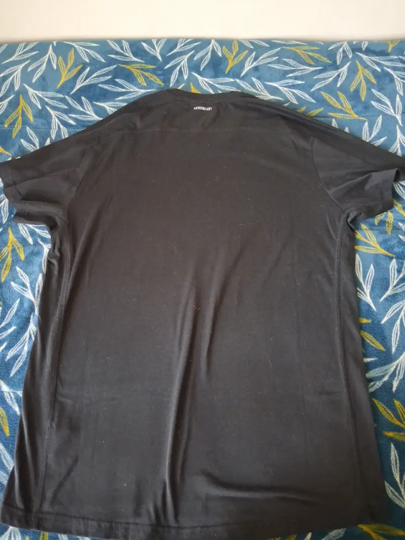 Polera negra Adidas Primegreen Run - 2