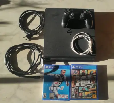 Consola PS4 con 3 juegos y control original - miniatura 1