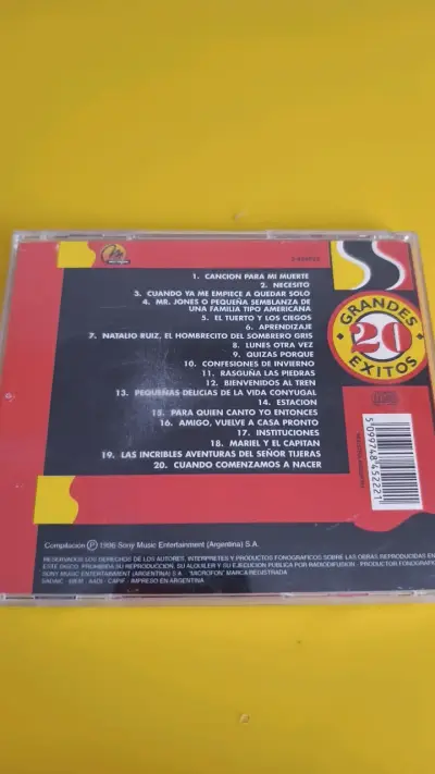 CD Grandes Éxitos Sui Generis - miniatura 2