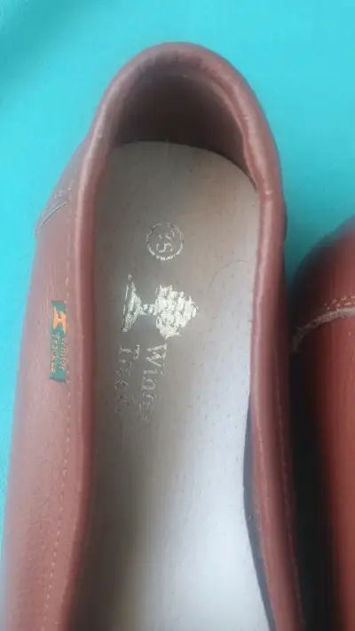 Mocasines de cuero marrón para mujer - miniatura 2