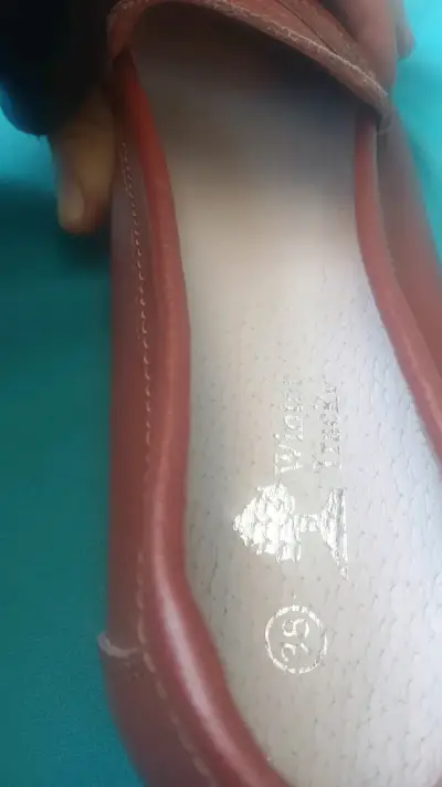 Mocasines de cuero marrón para mujer - miniatura 3