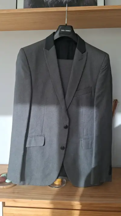 Blazer gris Zara Man elegante - miniatura 1