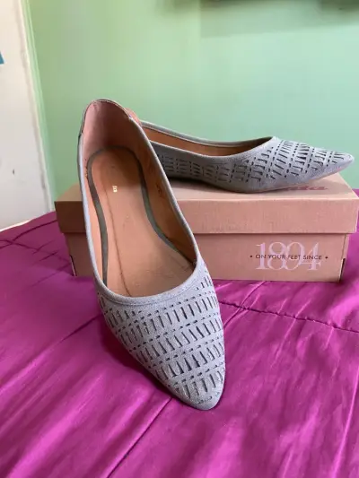 Zapatos planos grises de mujer Bata - miniatura 2