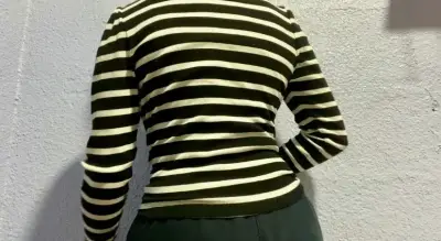 Polera de rayas blancas y negras para mujer - miniatura 4