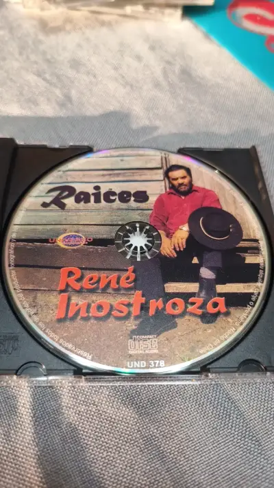 CD de música Raíces de René Inostroza - miniatura 3