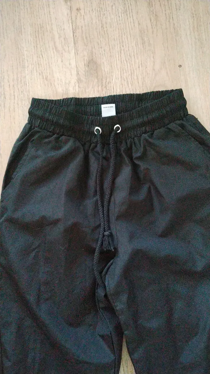 Pantalones jogger negros unisex cómodos - 2
