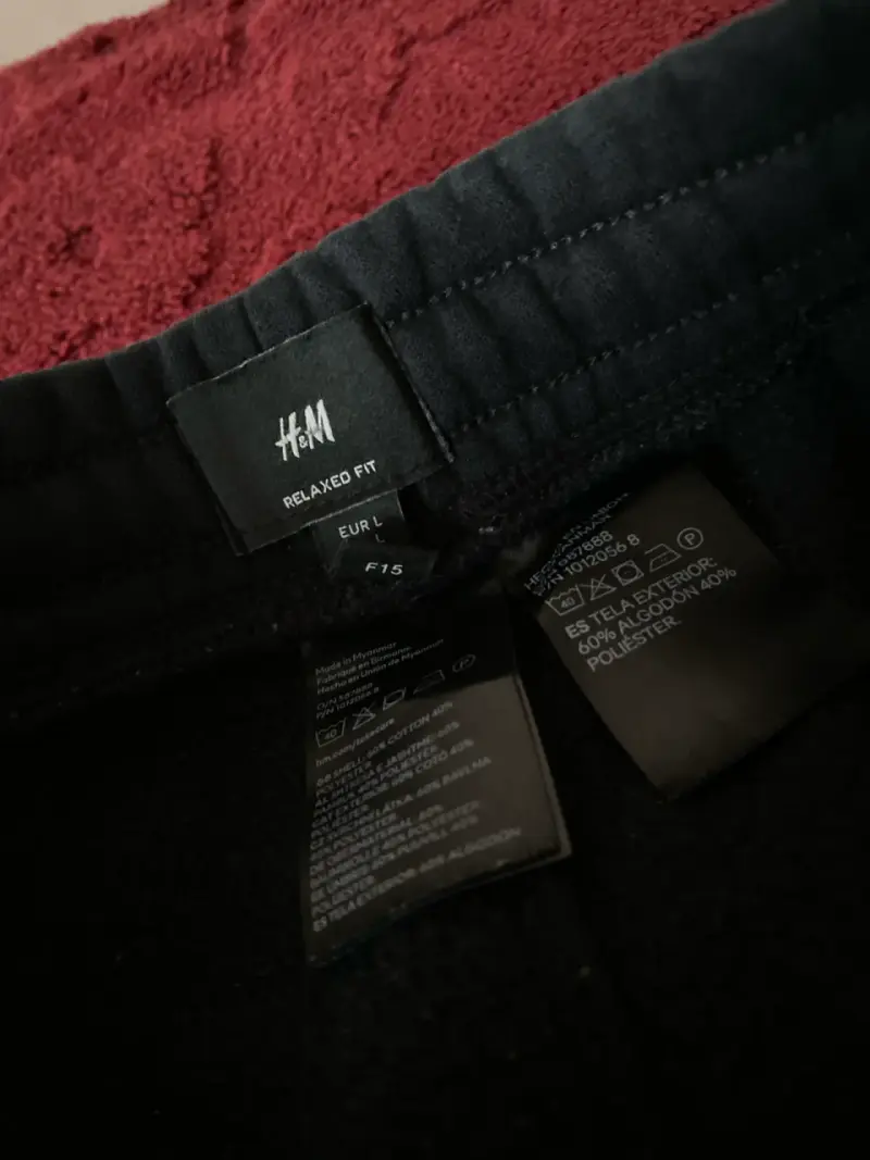 Pantalones deportivos negros H&M Relaxed Fit - 2