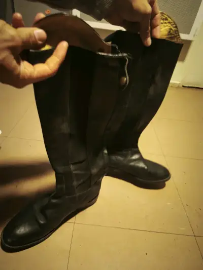 Botas de cuero negras para hombre - miniatura 3