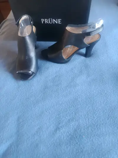 Zapatos de Tacón Abierto Prüne Negros - miniatura 2