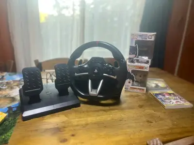 Volante de carreras con pedales para PlayStation - miniatura 1