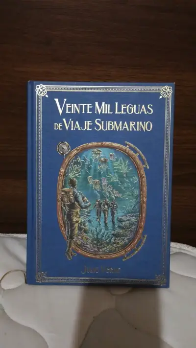 Libro Veinte Mil Leguas de Viaje Submarino - miniatura 1