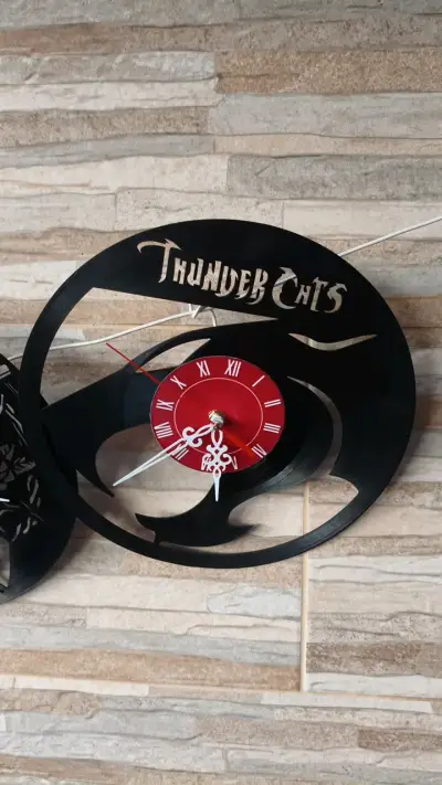 Reloj de pared calados en vinilo - miniatura 1