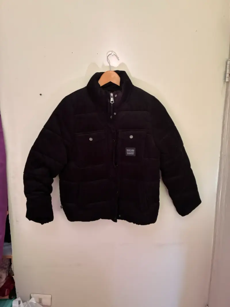 Chaqueta puffa negra Wild Lama mujer