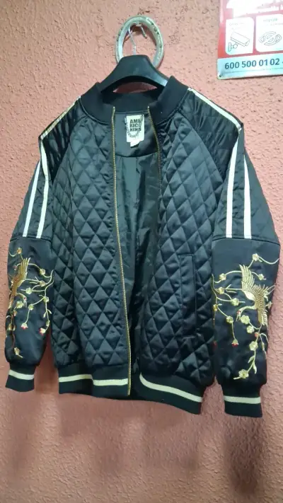 Chaqueta bomber negra bordada Americanino Ninja - miniatura 3