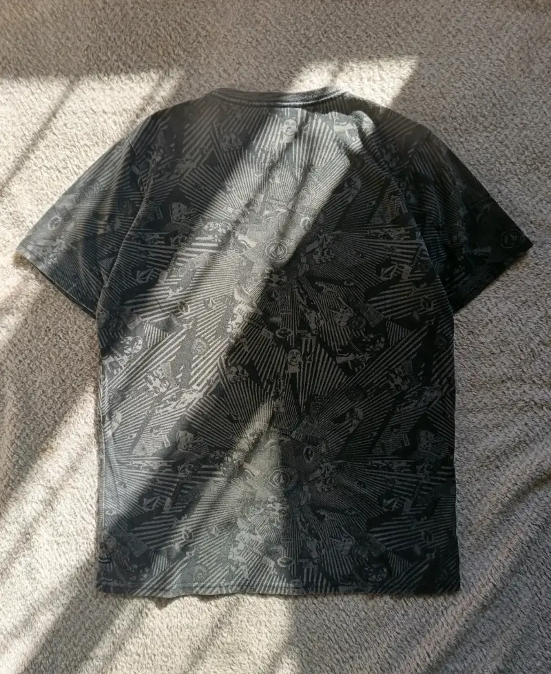 Polera gris Volcom fullprint - 3