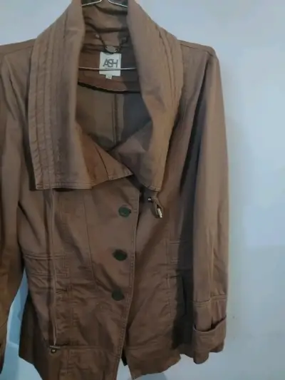 Chaqueta marrón de mujer ASH con diseño moderno - miniatura 1