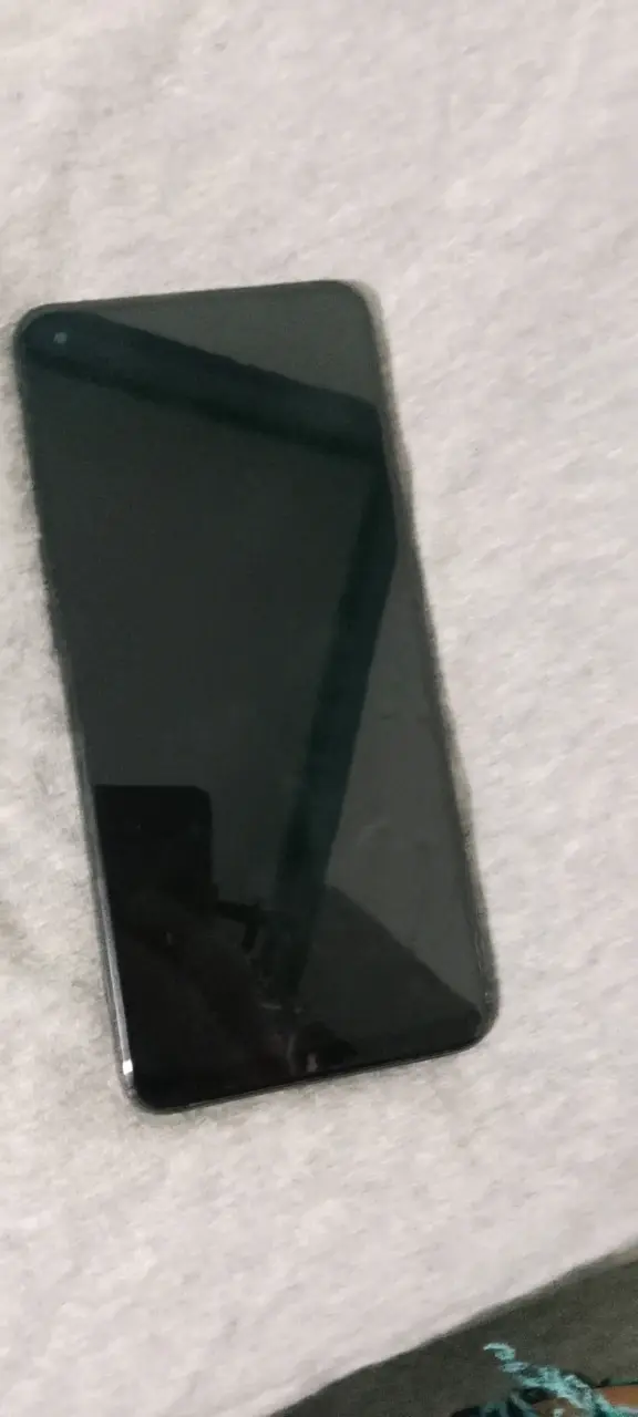 Smartphone Oppo con triple cámara trasera - 2