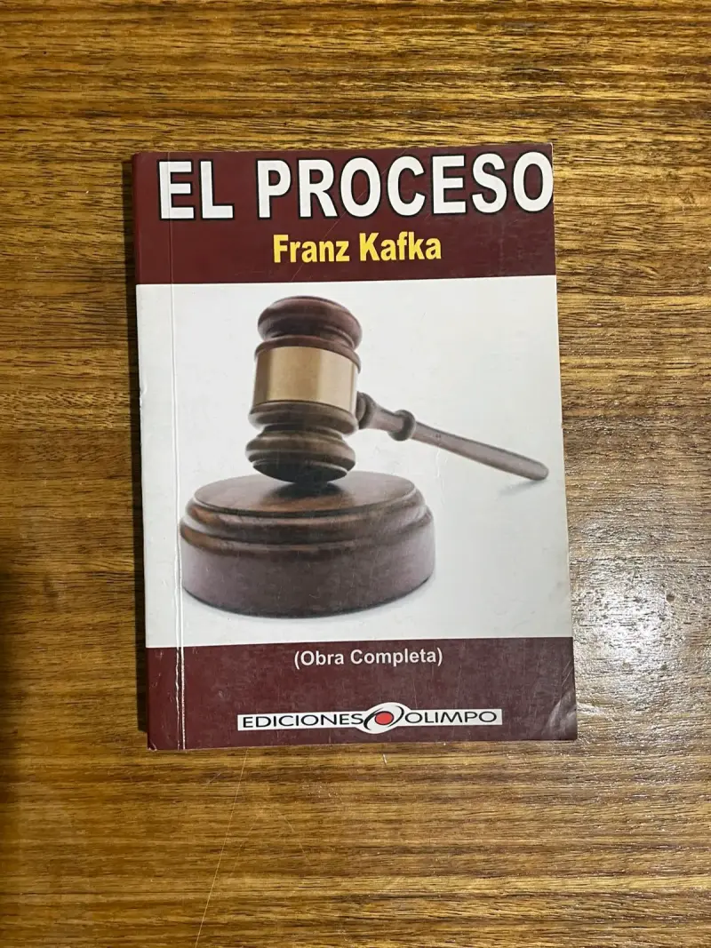 Libro 'El Proceso' de Franz Kafka Ediciones Olimpo
