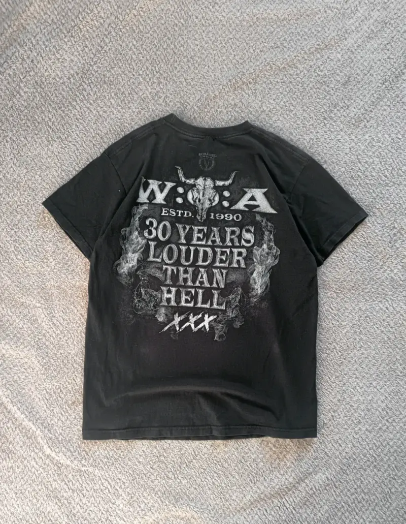Polera negra W:O:A con diseño de calaveras - 2