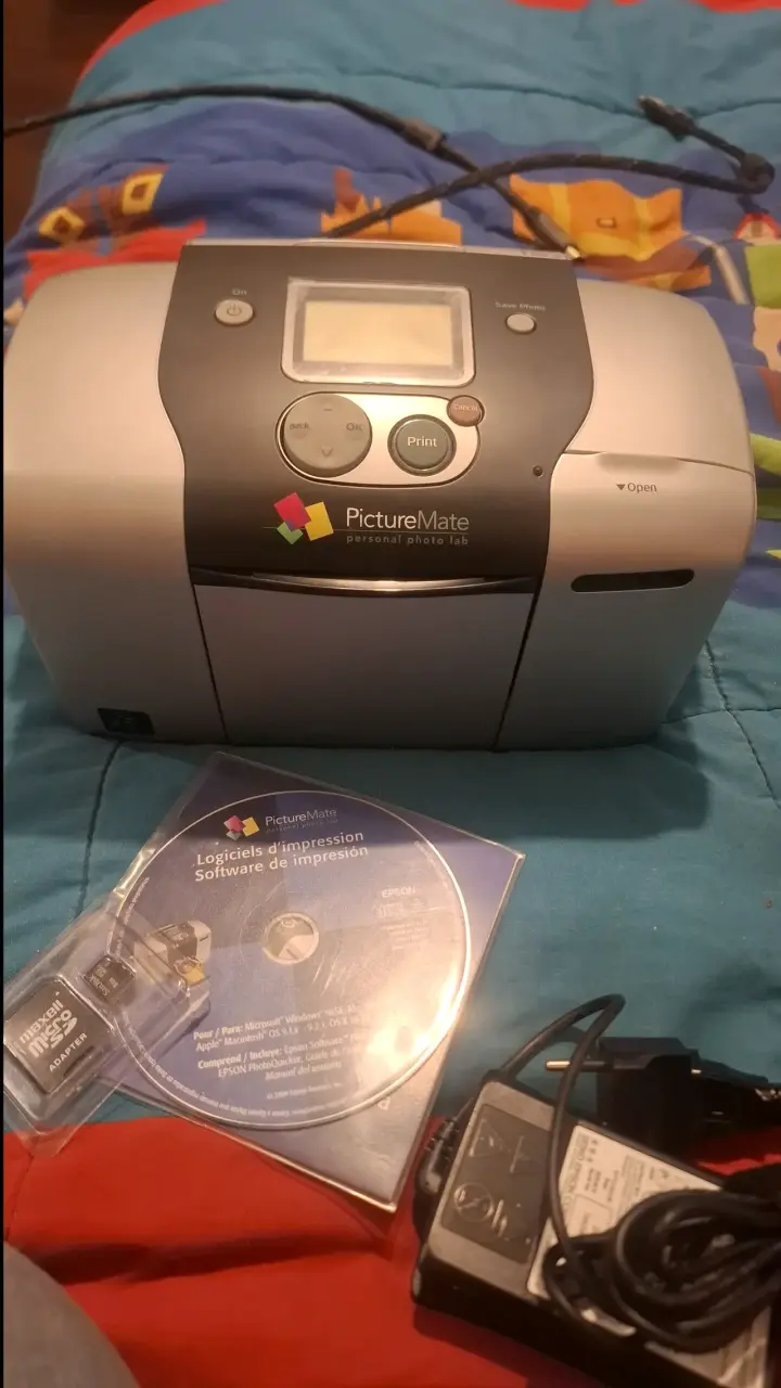 Impresora fotográfica Epson PictureMate con accesorios - 2