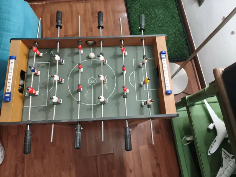 Taca taca de madera con jugadores clásicos - 4