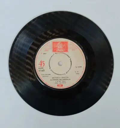 Disco de vinilo 45 RPM Alfredo De Angelis Muñeca Brava - miniatura 1
