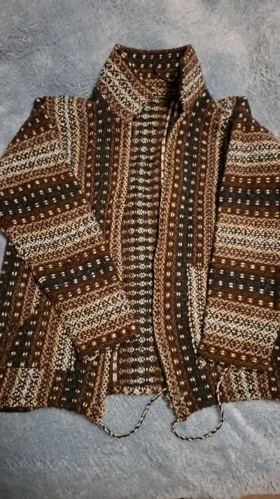 Chaleco de lana tejido a mano multicolor - miniatura 1