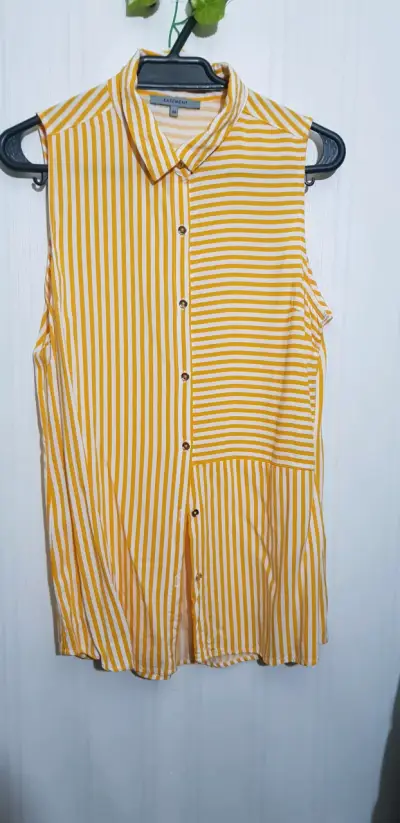 Blusa sin mangas a rayas amarillas Basement - miniatura 1
