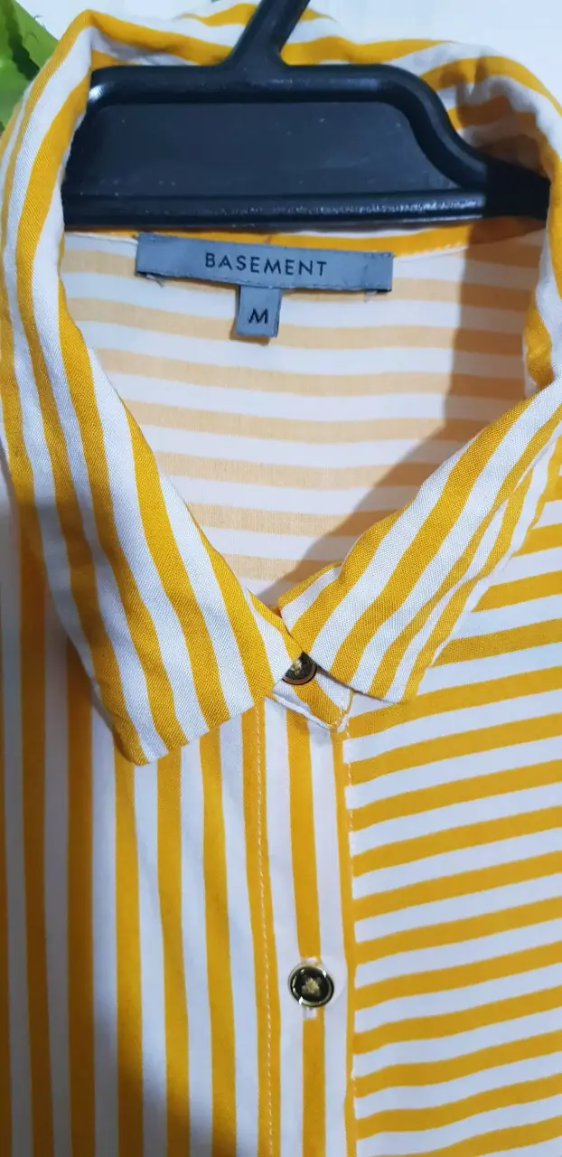 Blusa sin mangas a rayas amarillas Basement - 2
