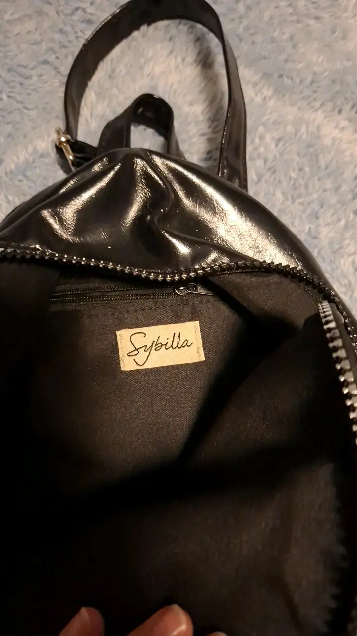 Mochila negra de cuero Sybilla con cierres - 2