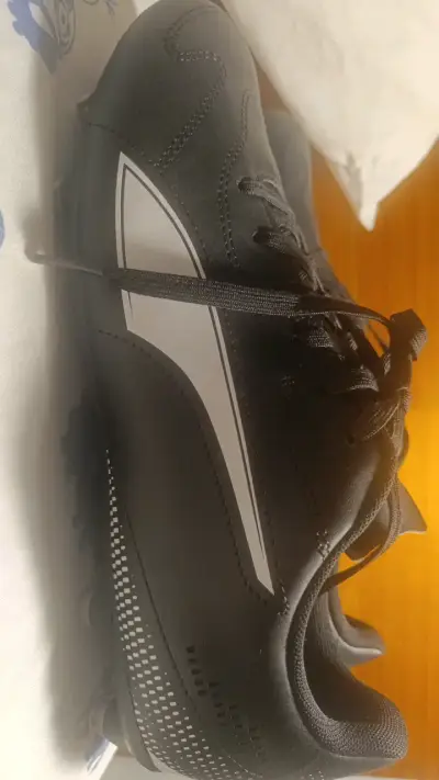 Zapatillas de fútbol negras Puma para hombre - miniatura 4