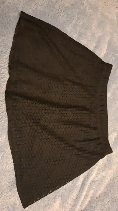 Falda negra de encaje talla L - miniatura 1
