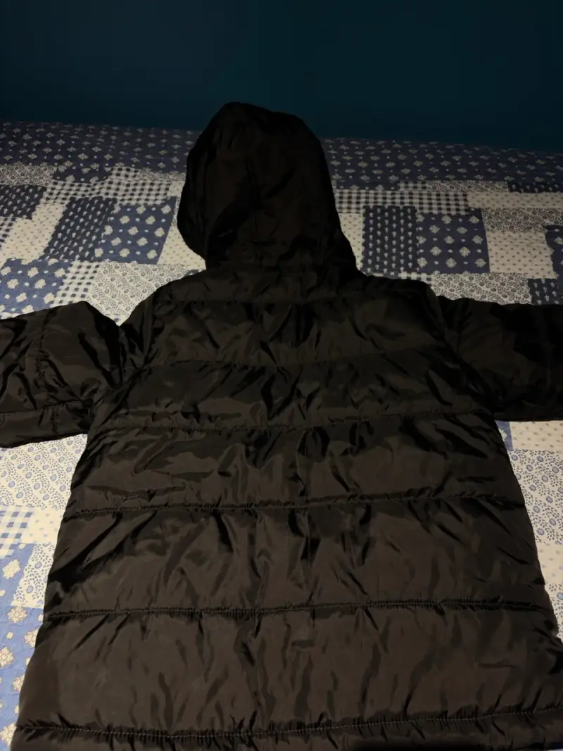 Chaqueta acolchada negra Tommy Hilfiger con capucha - 4