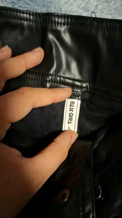 Falda corta de cuero sintético negra Blugirl - miniatura 3