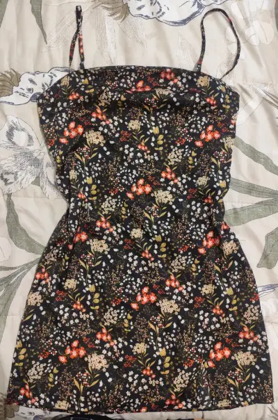 Vestido floral Forever 21 con tirantes - miniatura 1
