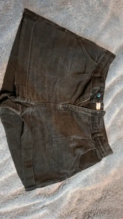 Shorts de mezclilla negros Index - miniatura 1