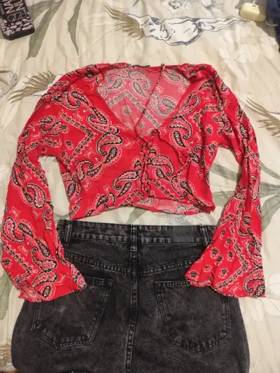 Blusa roja estampada Fiorucci con diseño paisley - miniatura 1