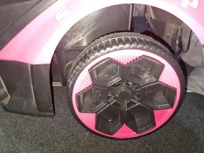 Auto eléctrico deportivo para niños Lamborghini rosa - miniatura 4