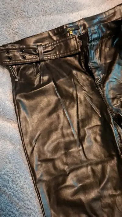 Pantalones de cuero sintético negro Cocci - miniatura 1